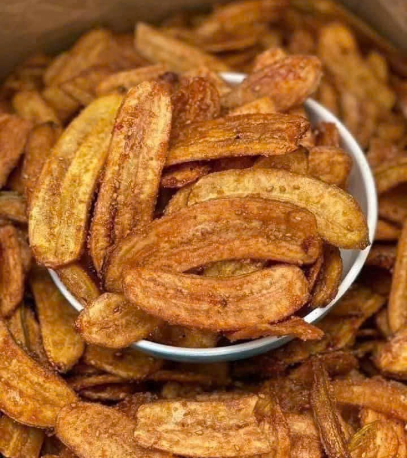 CHUỐI SẤY 8000/túi  . 45.000/kg
